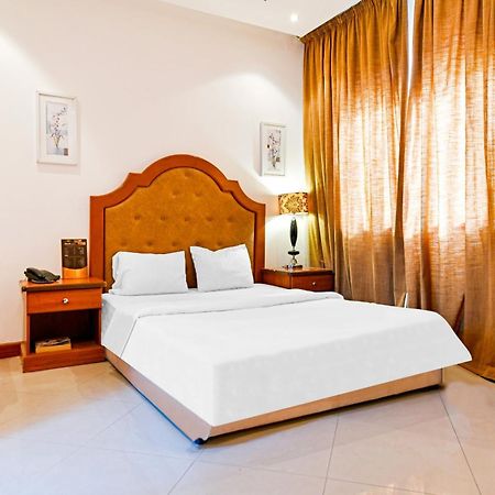 Oyo 118 Revira Hotel Manama Exterior photo